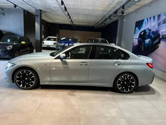 BMW 320i 2.0 16V TURBO FLEX M SPORT AUTOMÁTICO BMW 320i 2.0 16V TURBO FLEX M SPORT AUTOMÁTICO